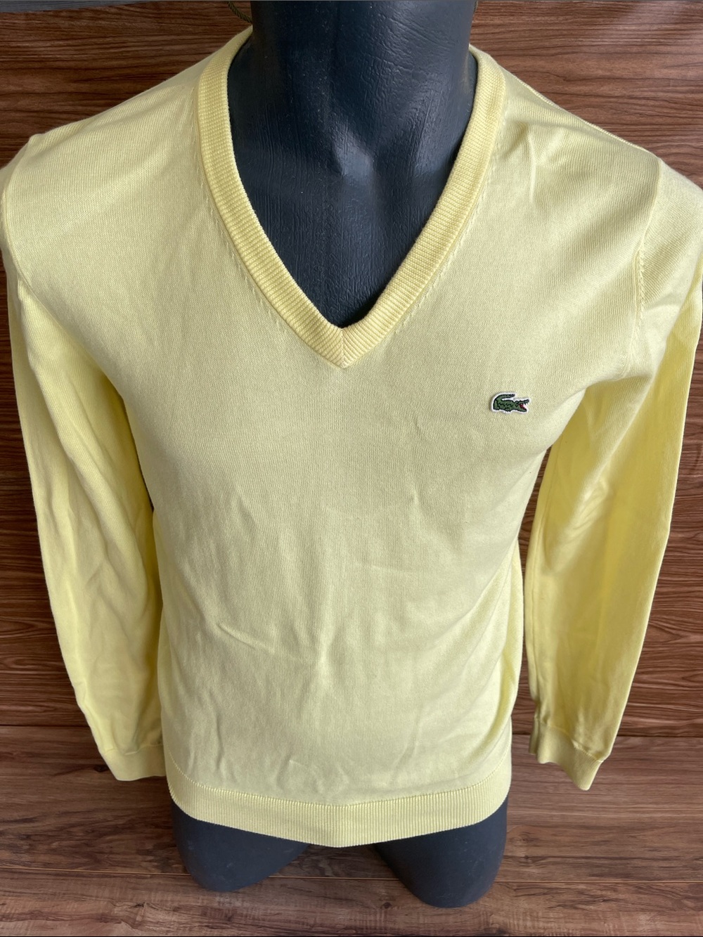 Pre-owned LACOSTE  Yellow V-Neck Yellow Sweater Size 3 ( small )